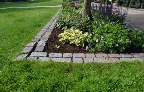 Flower Bed Mulching in Boulder